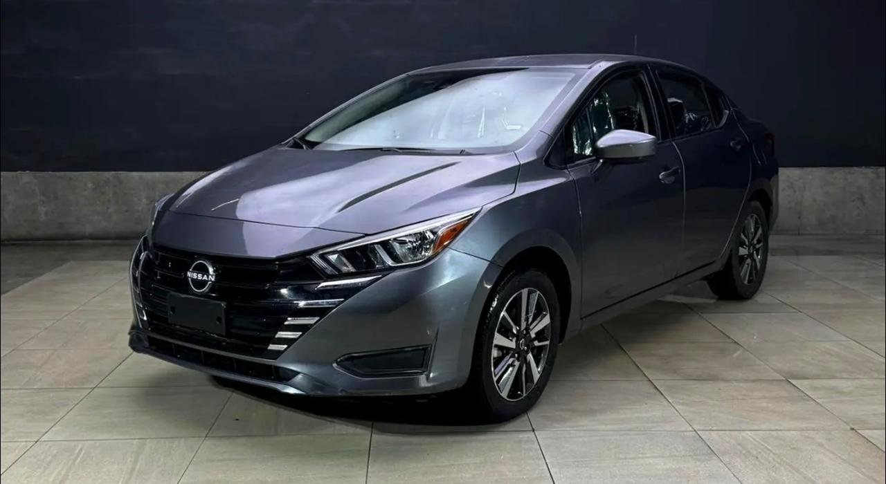Nissan Versa Gray